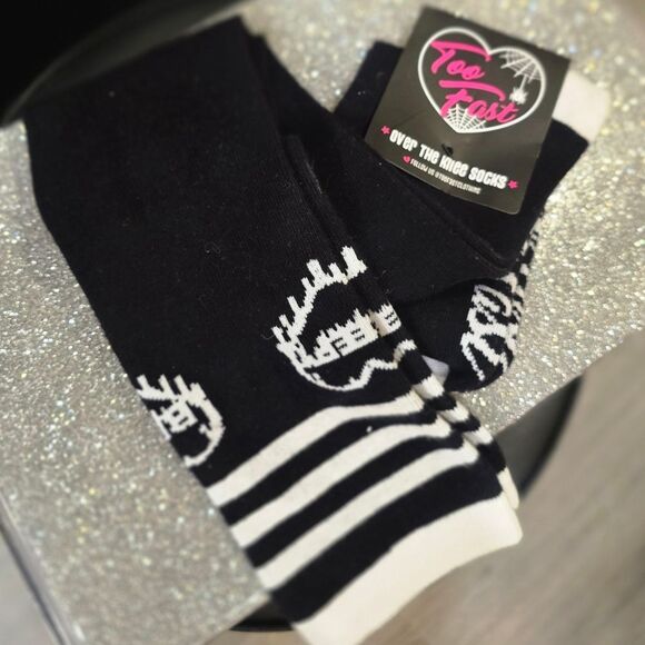 Too Fast Creepy Bi..tch Thigh High Socks - Picture 7 of 8